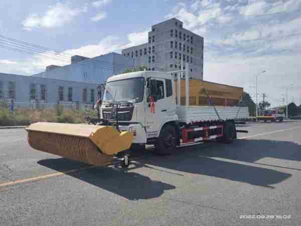 ���������ѩ��