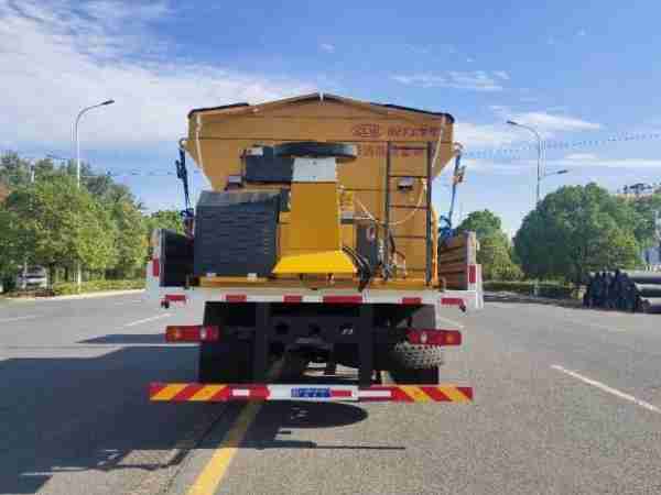 ���������ѩ��