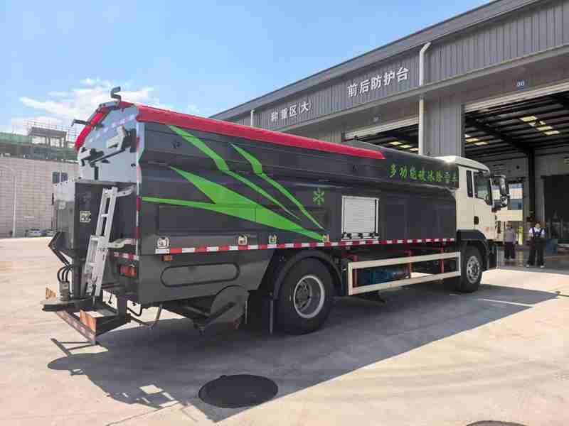 �������ֶ๦�ܳ�ѩ��